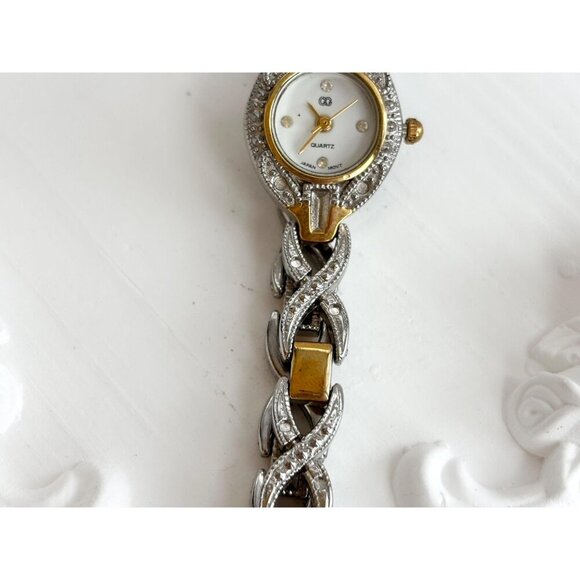 Dual Gold & Silver Toned XOXO Quartz Analog Vintage Wristwatch - 12mm - WORKS! - Picture 10 of 10
